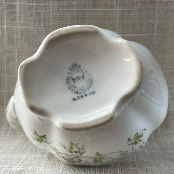 Gorgeous Antique Pitcher-Knowles, Taylor & Knowles. Semi-Vitreous Porcelain. EUC - Picture 5 of 8